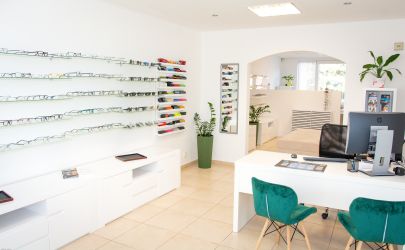 Logo zariadenia Očná optika Emma Crystal, s.r.o.