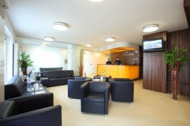 Fotografia 2 od EXCIMER - Očné laserové centrum | Bratislava | Karlova Ves - Prof. MUDr. Andrej Černák , DrSc., FEBO