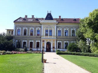 Fotografia miesta 2 od Lekáreň CALENDULA PHARMACY s.r.o. - Mgr. Silvia Kečkéšová