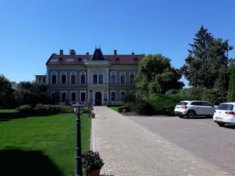 Fotografia miesta 3 od Lekáreň CALENDULA PHARMACY s.r.o. - Mgr. Silvia Kečkéšová