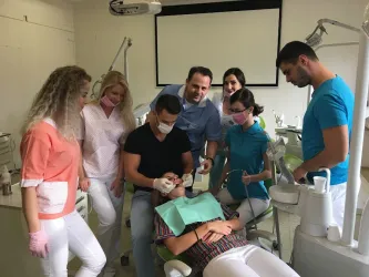 Fotografia miesta 3 od DENTÁLNE CENTRUM, s.r.o. - estetická stomatológia, parodontológia, implantológia, orálna chirurgia - MUDr. Tomáš Siebert, PhD.