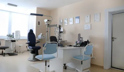 Fotografia miesta 5 od EXCIMER - Očné laserové centrum | Bratislava | Karlova Ves - Prof. MUDr. Andrej Černák , DrSc., FEBO