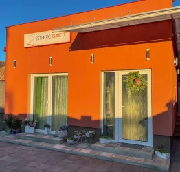 Fotografia miesta 1 od Plastická chirurgia - MUDr. Tímea Tkáčiková