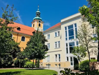 Fotografia miesta 4 od Lekáreň JESENIUS - LEKÁREŇ JESENIUS ŠAMORÍN s.r.o. -Mgr. Lubica Volentičová