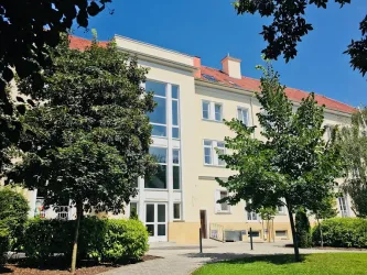 Fotografia miesta 5 od Lekáreň JESENIUS - LEKÁREŇ JESENIUS ŠAMORÍN s.r.o. -Mgr. Lubica Volentičová