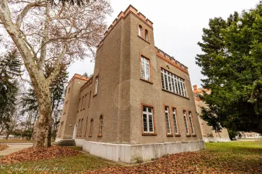 Fotografia miesta 2 od Ambulancia fyziatrie, balneológie a liečebnej rehabilitácie - VITALITA n.o. LEHNICE - MUDr. Jozef Koloň