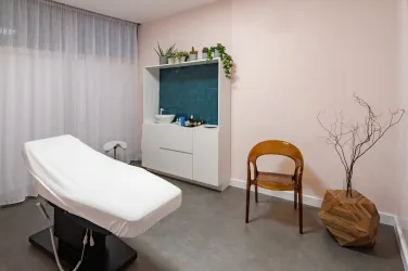 Fotografia miesta 2 od Hairless - LED laserová epilácia