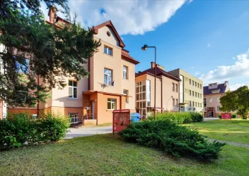 Fotografia miesta 4 od Reumatologická ambulancia, MUDr. Oktávia Muchová, (Liptovská nemocnica s poliklinikou MUDr. Ivana Stodolu Liptovský Mikuláš)