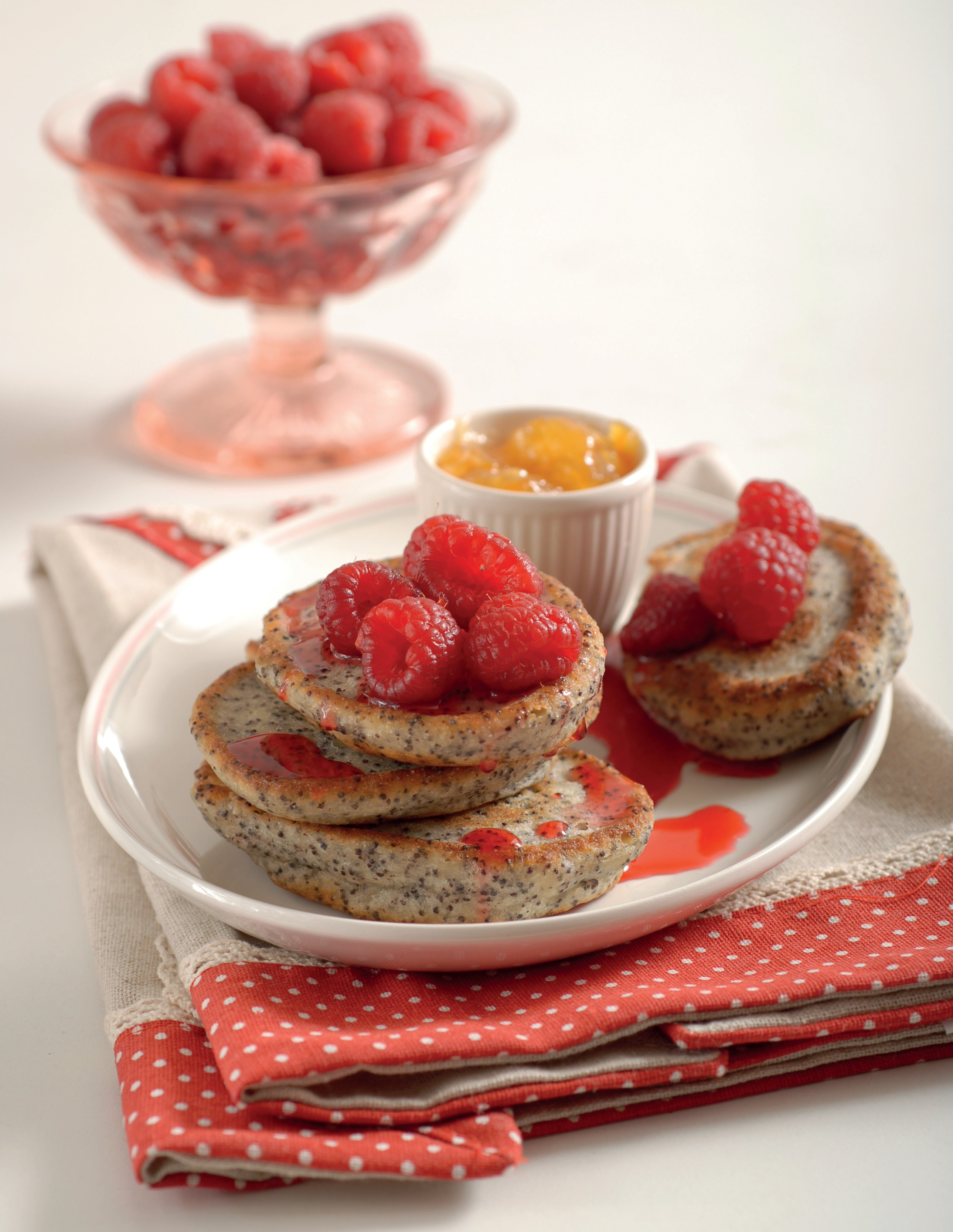 Kváskové dolky s horúcimi malinami