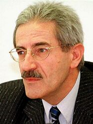 Kováč: Valentovič zlyháva, nerieši skutočné problémy v zdravotníctve