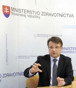 Podľa I.Uhliarika prichádza doba nesystémového nalievania peňazí do systému