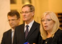 Premiérka pre núdzový stav zvolala mimoriadnu vládu aj Bezpečnostnú radu SR