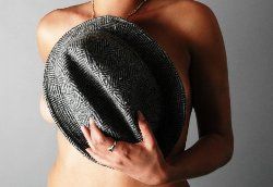 AUGMENTÁCIA - zväčšenie prsníkov silikónovými implantátmi