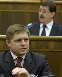 Fico: Vláda SR chce jednu zdravotnú poisťovňu - verejnoprávnu