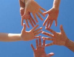 Ruka je obrazom človeka