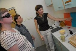 Nevidiaci sa učili v Trenčíne stolovať, variť a zvládať spoločenské situácie