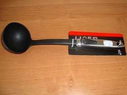 Na trhu v SR sa nachádza nebezpečná plastová naberačka