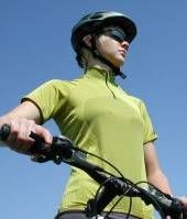 Športovci by mali investovať do kvalitných okuliarov, tvrdí optička