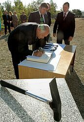 Valentovič položil v Košiciach základný kameň nového VÚSCH