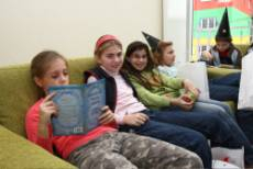 Knižnica Ligy proti rakovine bohatšia vďaka vydavateľstvu IKAR