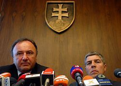 SMK považuje kroky Valentoviča ohľadom zmien v zdravotníctve za nepremyslené