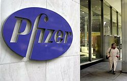 Britský farmaceutický koncern GSK má záujem o časť aktivít konkurenta Pfizer