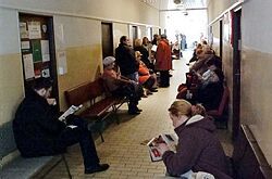 Chrípka sa v Trnavskom kraji presunula z detí na dospelých