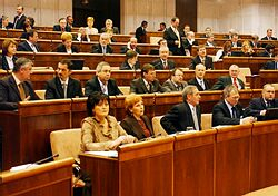 Len u 12 z 87 testovaných poslancov NR SR nezistili žiadne rizikové faktory