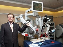Nadácia srdcovej chirurgie chce zakúpiť pre Slovensko robot da Vinci