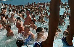 V 36. týždni bolo v prevádzke 97 z celkového počtu 192 umelých kúpalísk