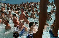 V 36. týždni bolo v prevádzke 97 z celkového počtu 192 umelých kúpalísk