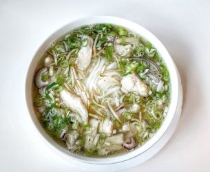 Rýchla pho vietnamská polievka