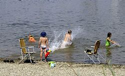 Hygienici zakázali kúpanie na dvoch prírodných kúpaliskách v Trnavskom kraji