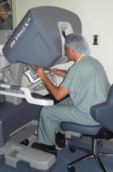 Roboty naraz operovali i podávali anestézu