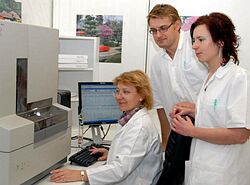 V Onkologickom ústave sv. Alžbety sprevádzkovali moderný genetický analyzátor