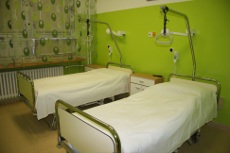 Nemocnica Bánovce otvorila jednodňovú zdravotnú starostlivosť v odbore plastická a estetická chirurgia