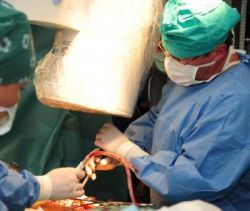 Nový monitorovací prístroj skráti čas pri operáciách chrbtice