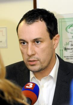 Riaditeľ záchranky informácie o nedostatku liekov odmieta