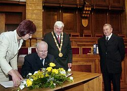 Princípy chirurgie sa dnes predstavili svojím prvým zväzkom